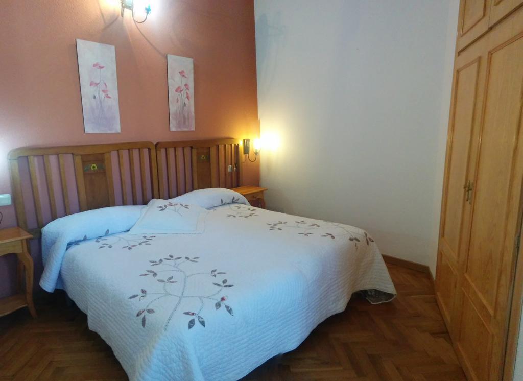 نافاريدوندا دي غريدوس Casa Rural Almanzor المظهر الخارجي الصورة